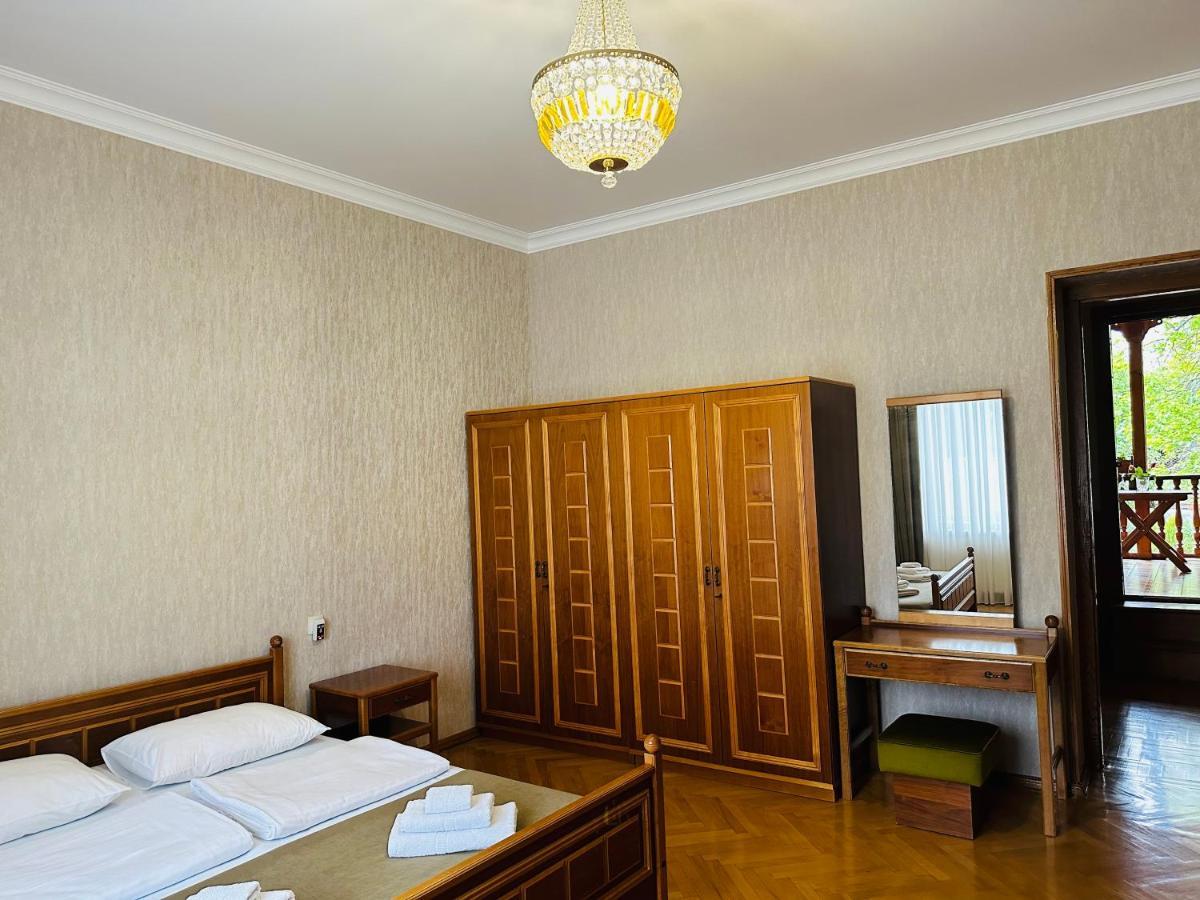 Guest House Kartuli Suli 텔라비 외부 사진