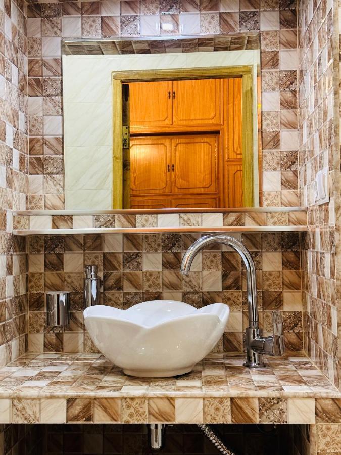 Guest House Kartuli Suli 텔라비 외부 사진