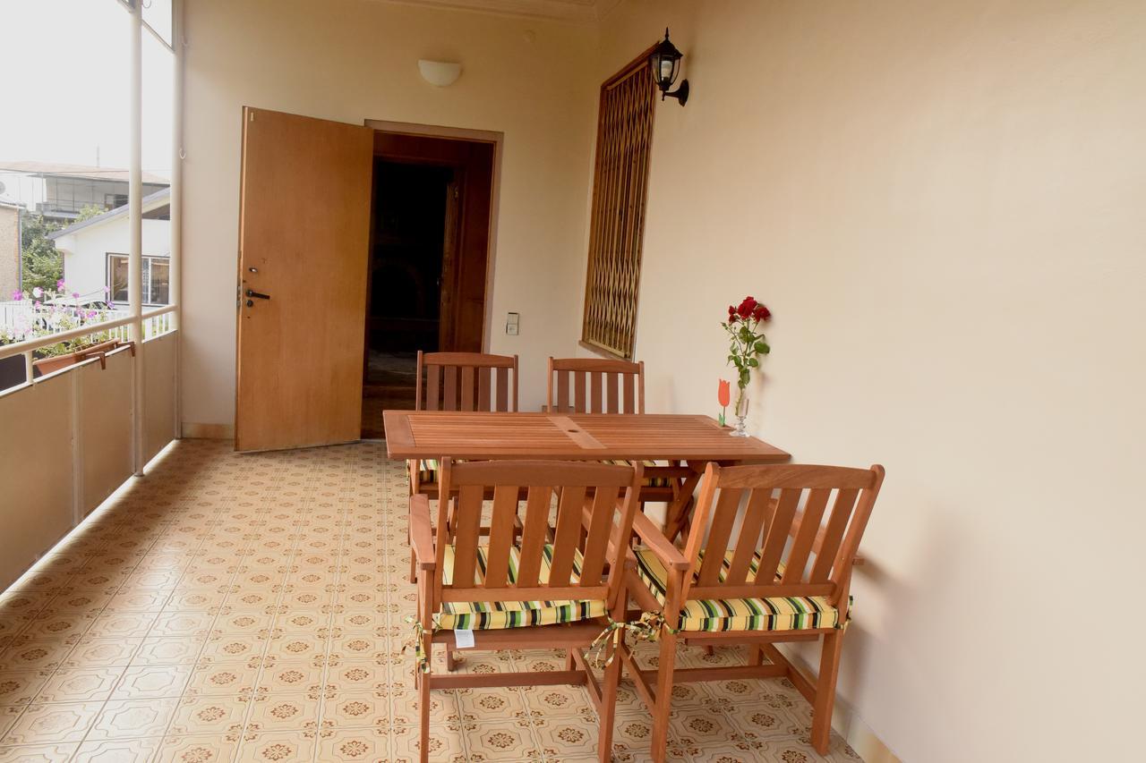 Guest House Kartuli Suli 텔라비 외부 사진