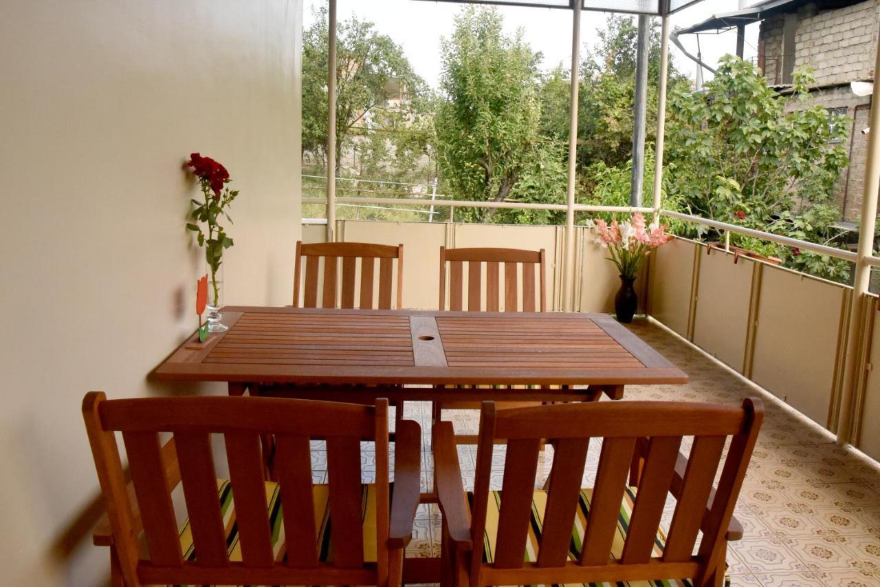 Guest House Kartuli Suli 텔라비 외부 사진