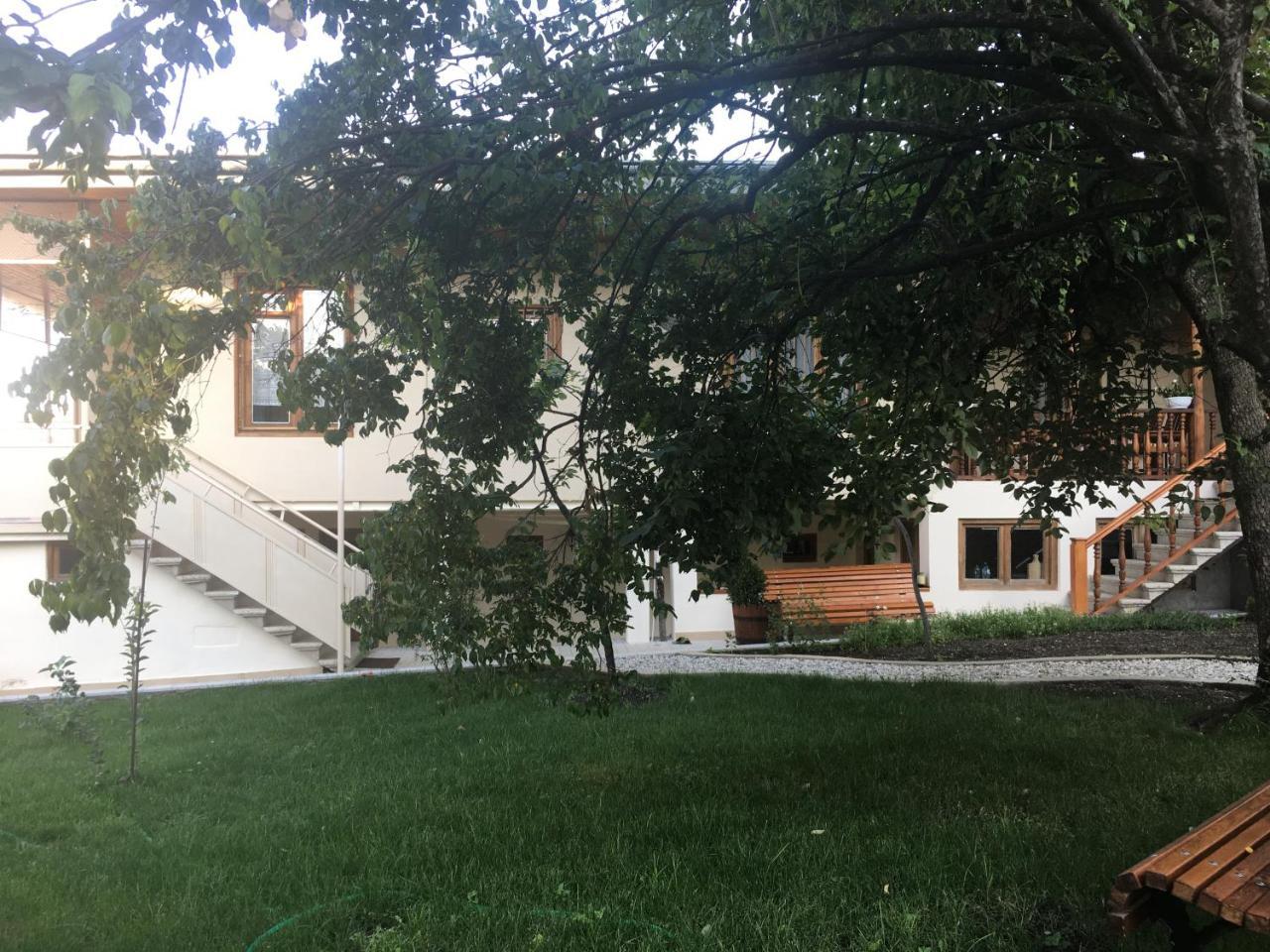 Guest House Kartuli Suli 텔라비 외부 사진