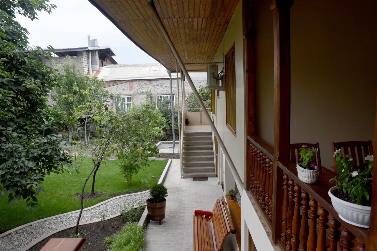 Guest House Kartuli Suli 텔라비 외부 사진